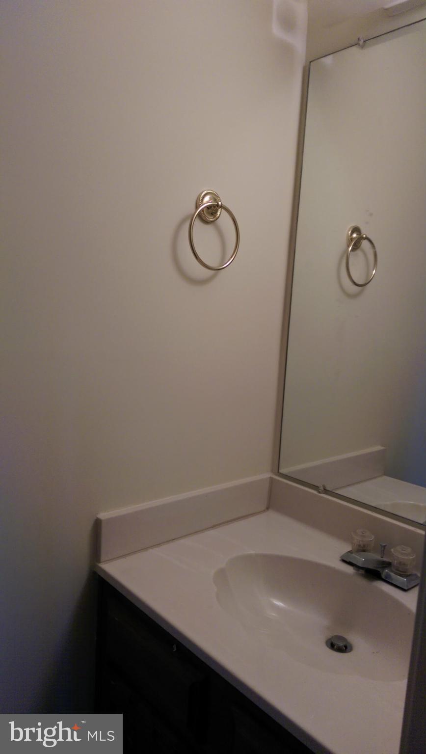 RESTON - Residential Lease