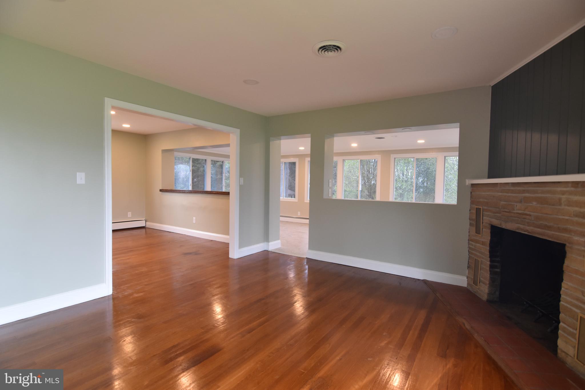 TOWN CREEK - Residential Lease