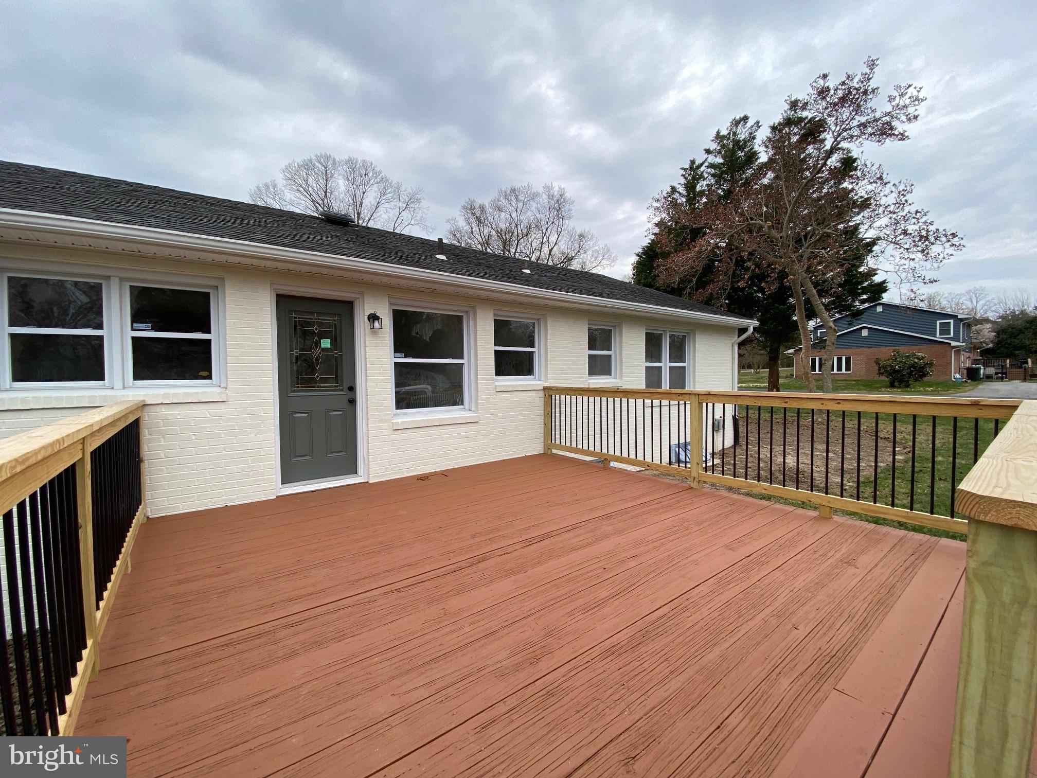 TOWN CREEK - Residential Lease