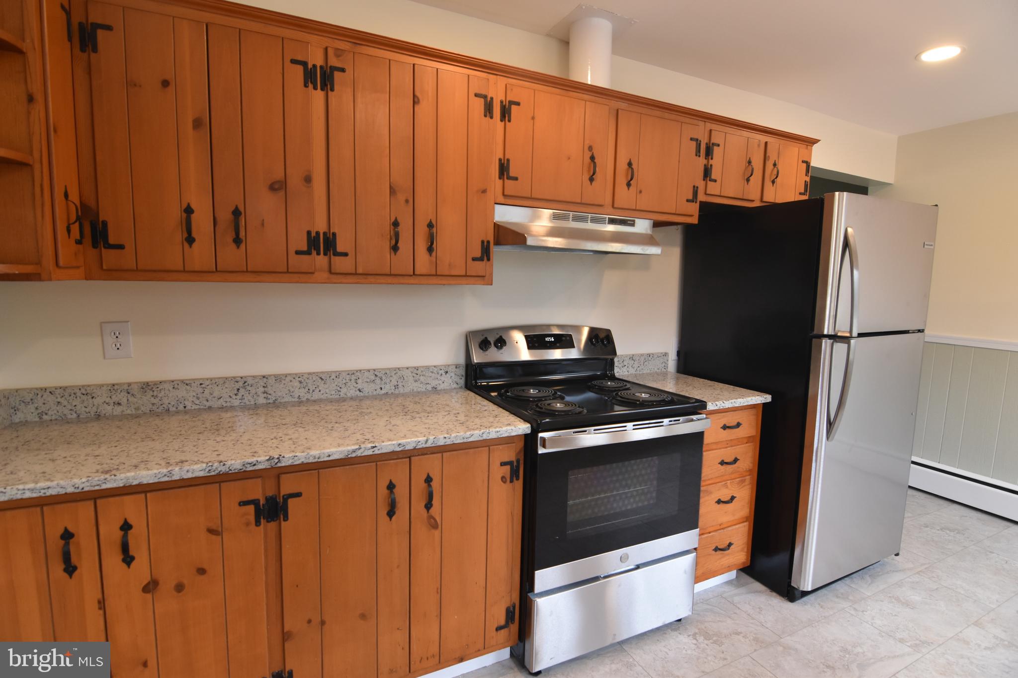 TOWN CREEK - Residential Lease