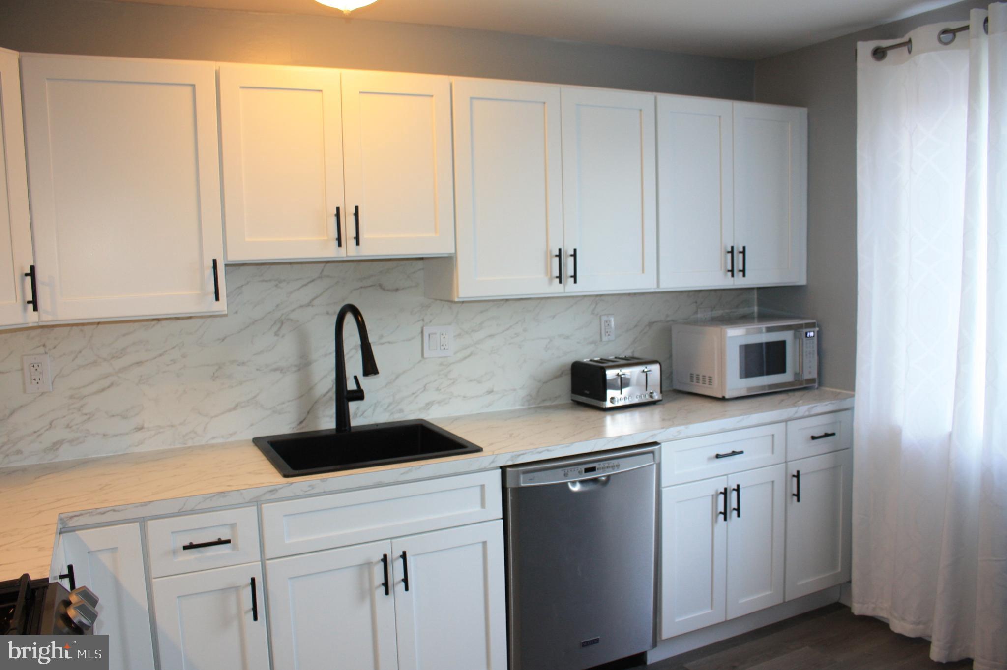 ACADEMY GARDENS - Residential Lease