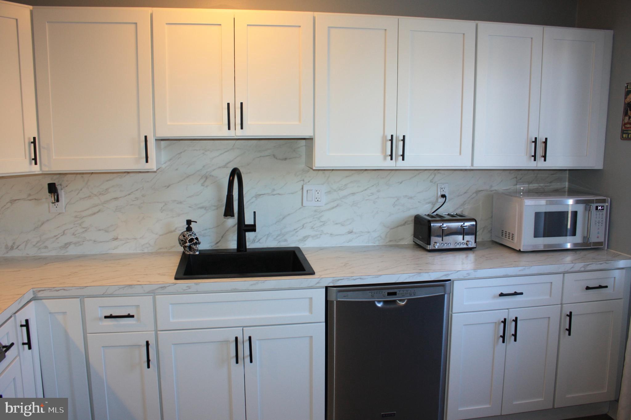 ACADEMY GARDENS - Residential Lease