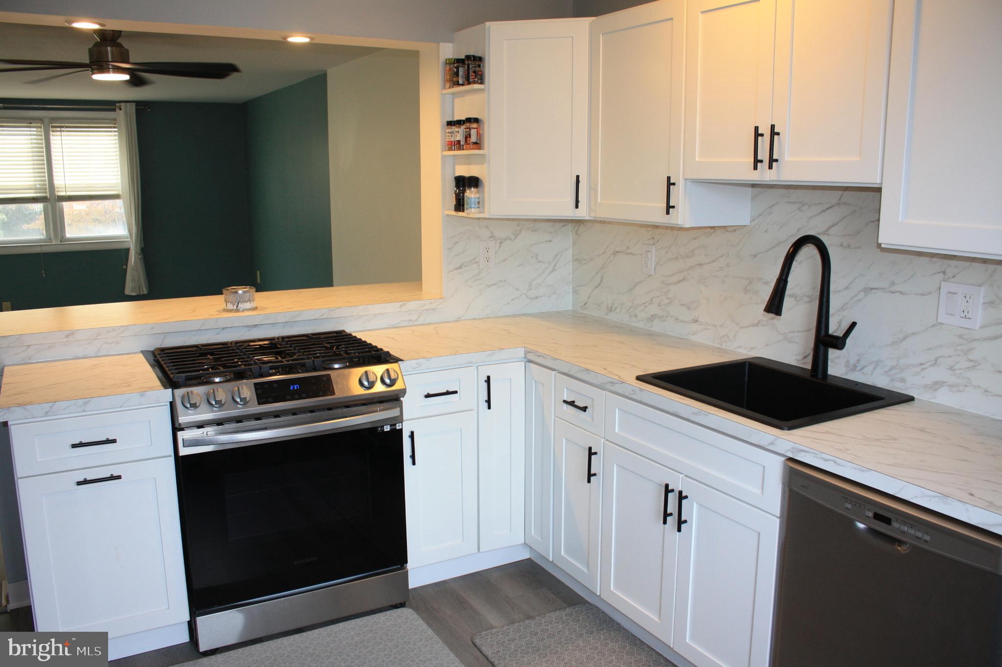 ACADEMY GARDENS - Residential Lease