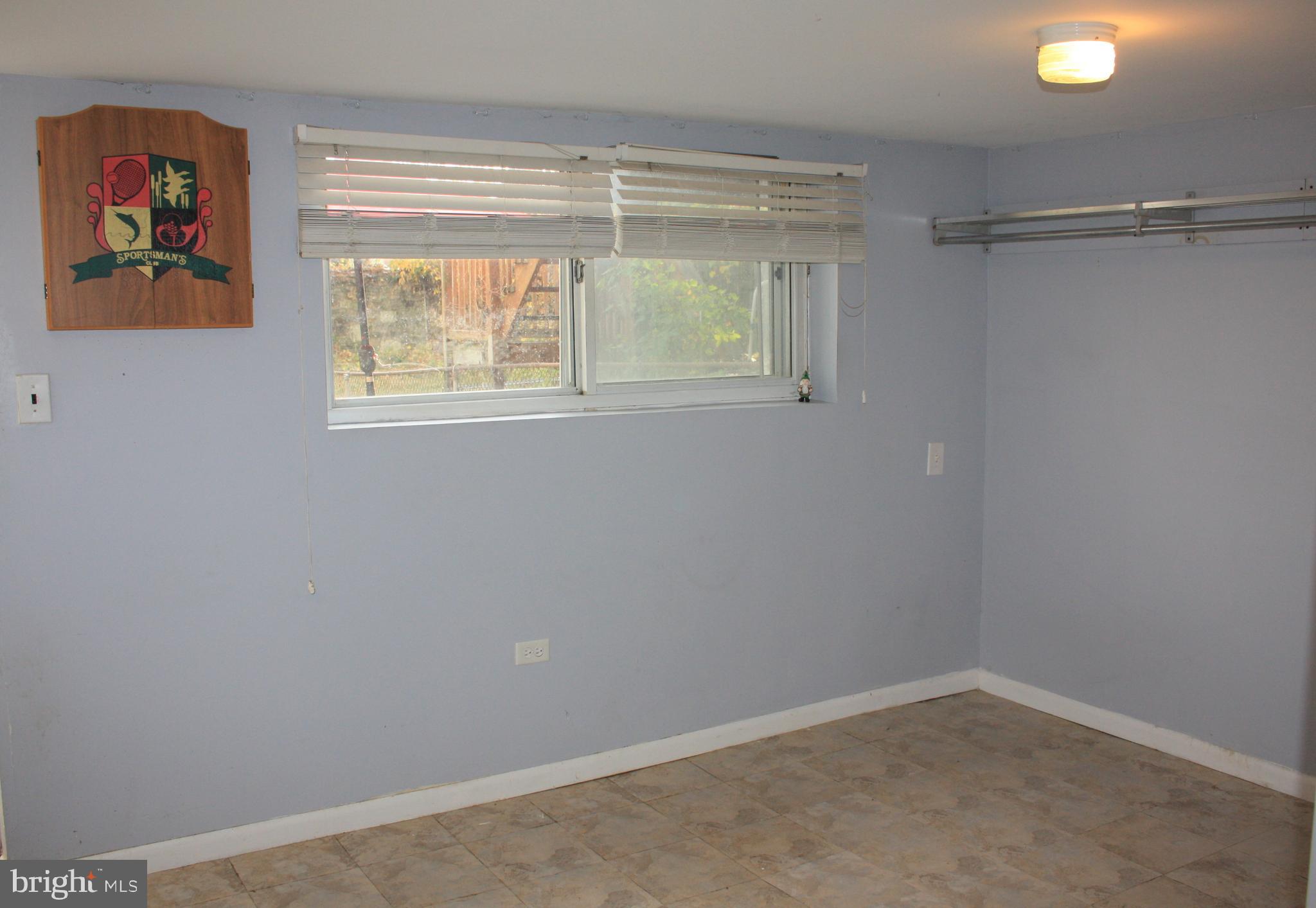 ACADEMY GARDENS - Residential Lease