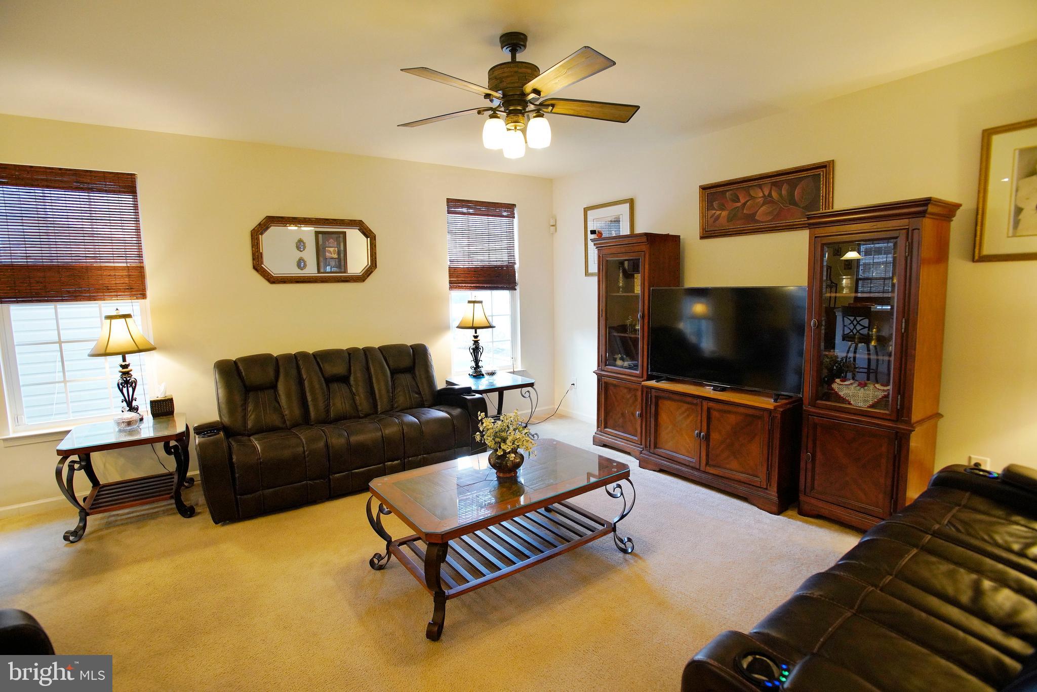 LAKELAND PLACE - Residential