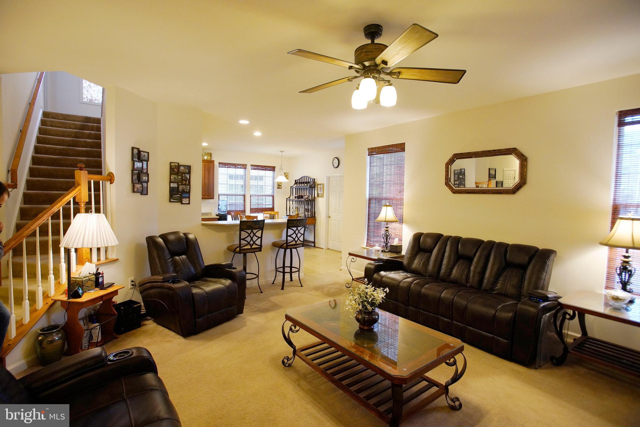 LAKELAND PLACE - Residential