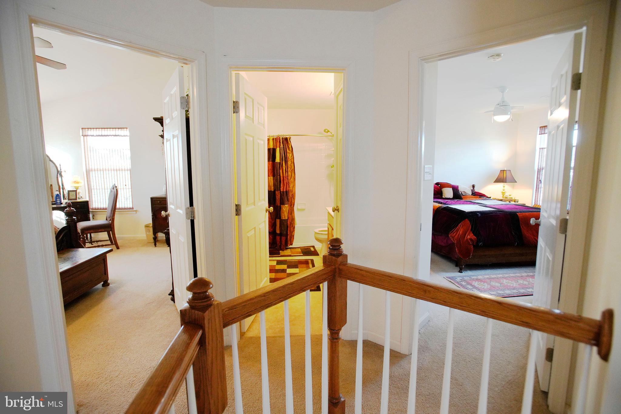 LAKELAND PLACE - Residential