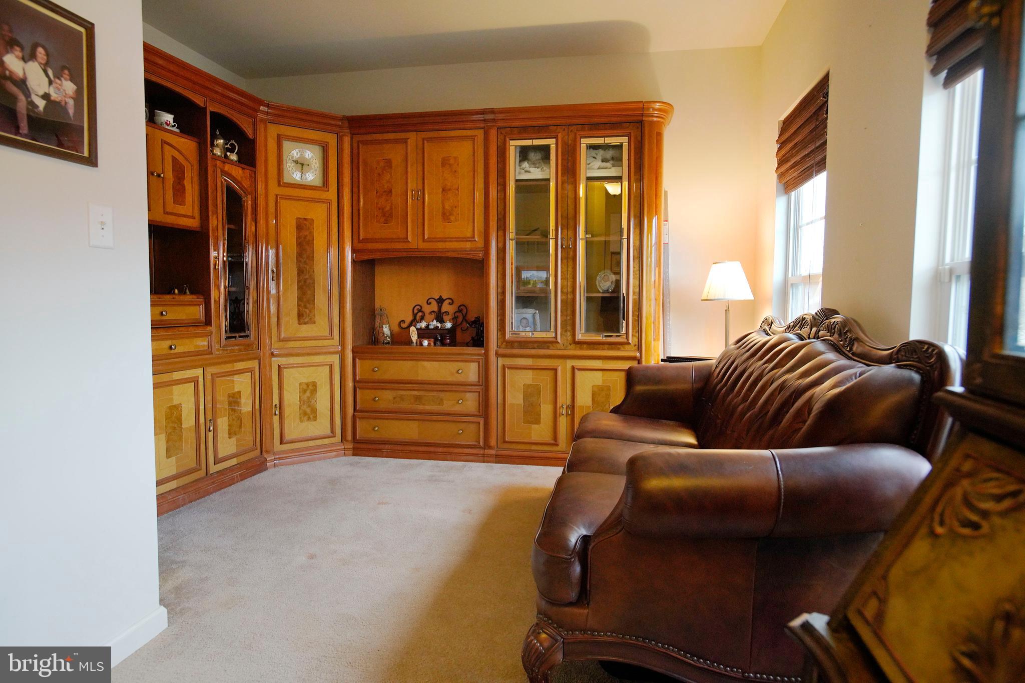 LAKELAND PLACE - Residential