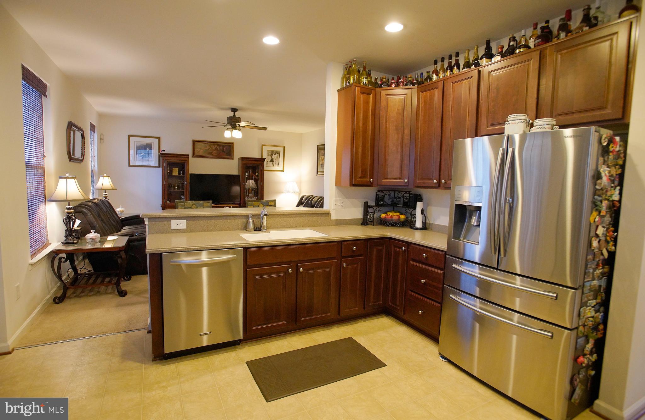 LAKELAND PLACE - Residential