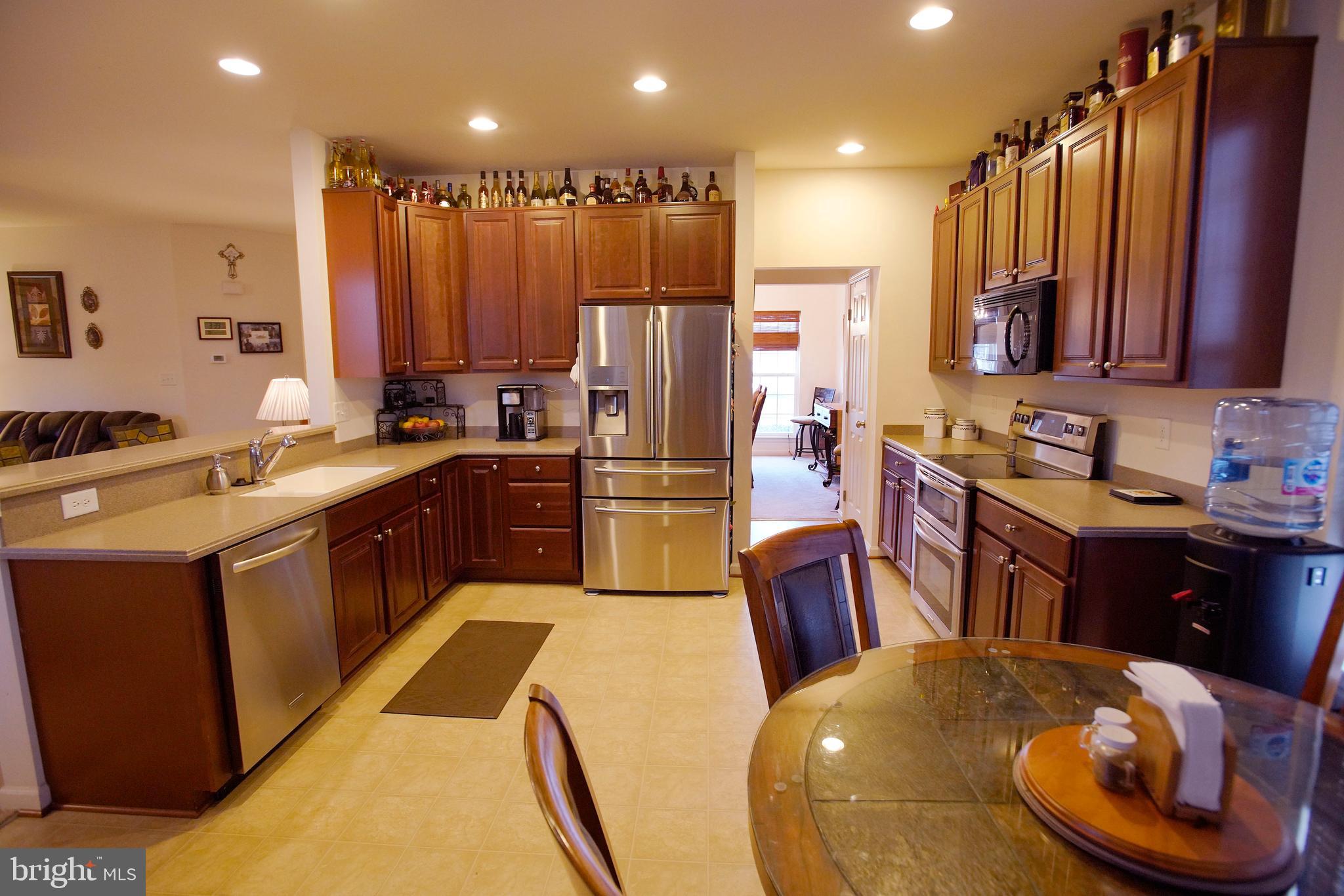 LAKELAND PLACE - Residential