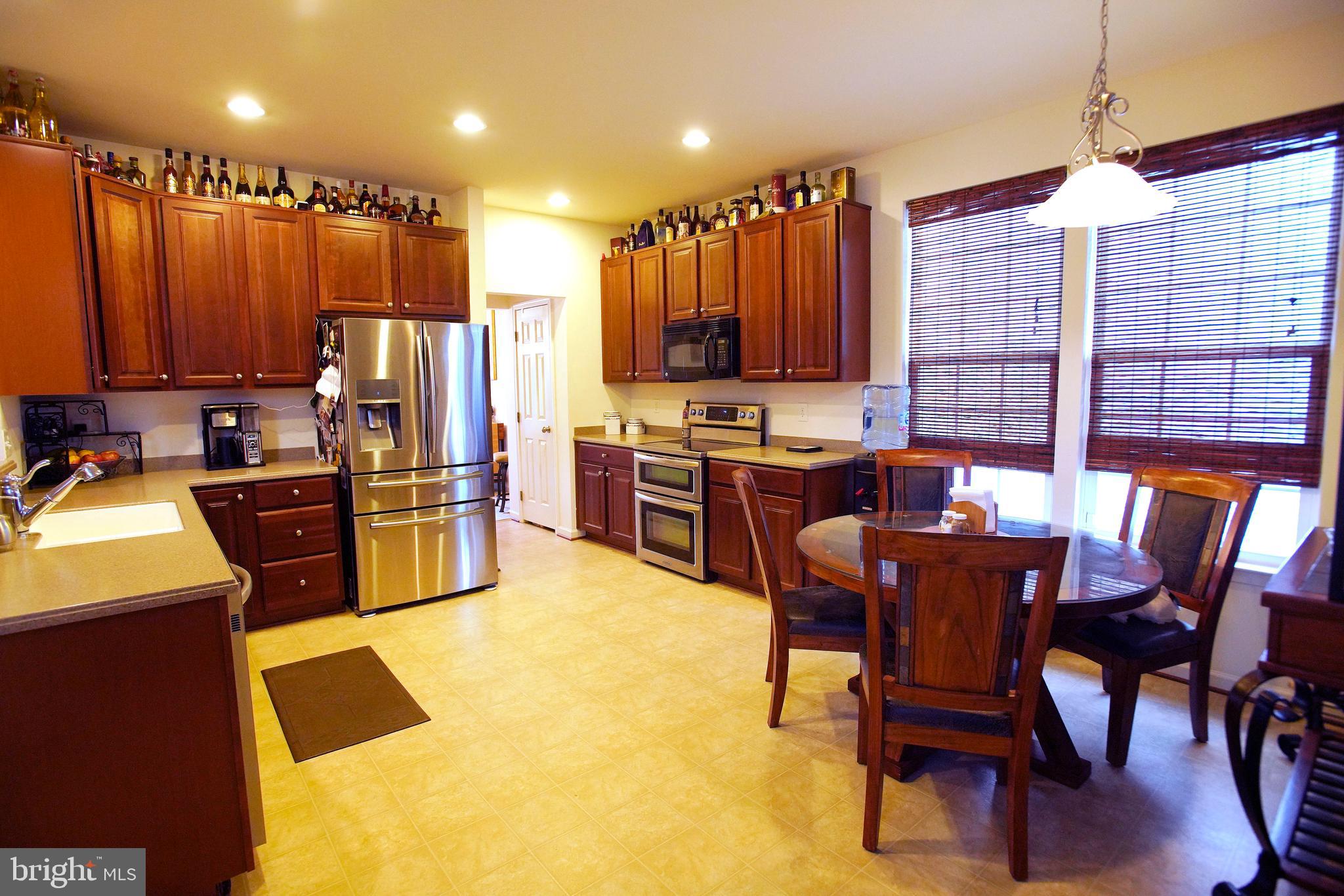 LAKELAND PLACE - Residential