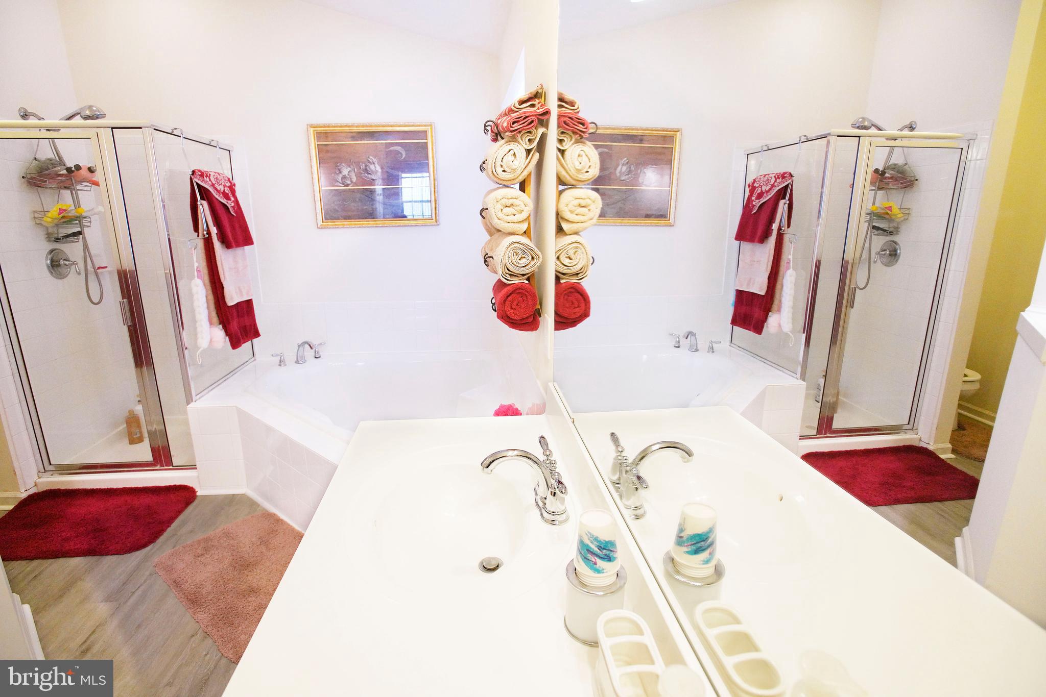 LAKELAND PLACE - Residential