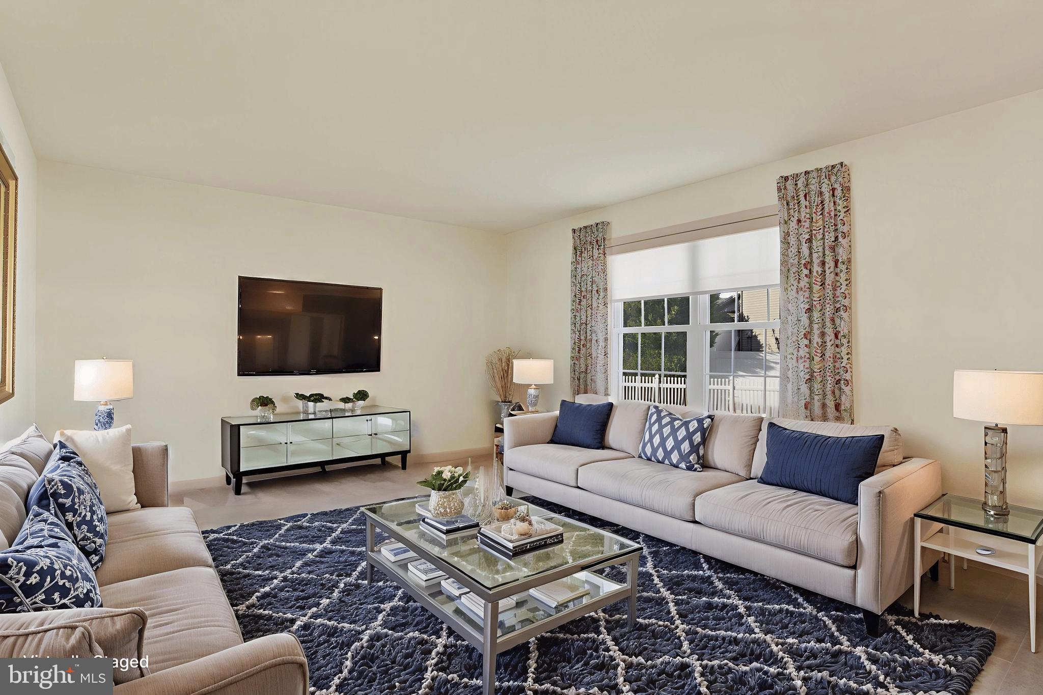 6172 GLENN COURT