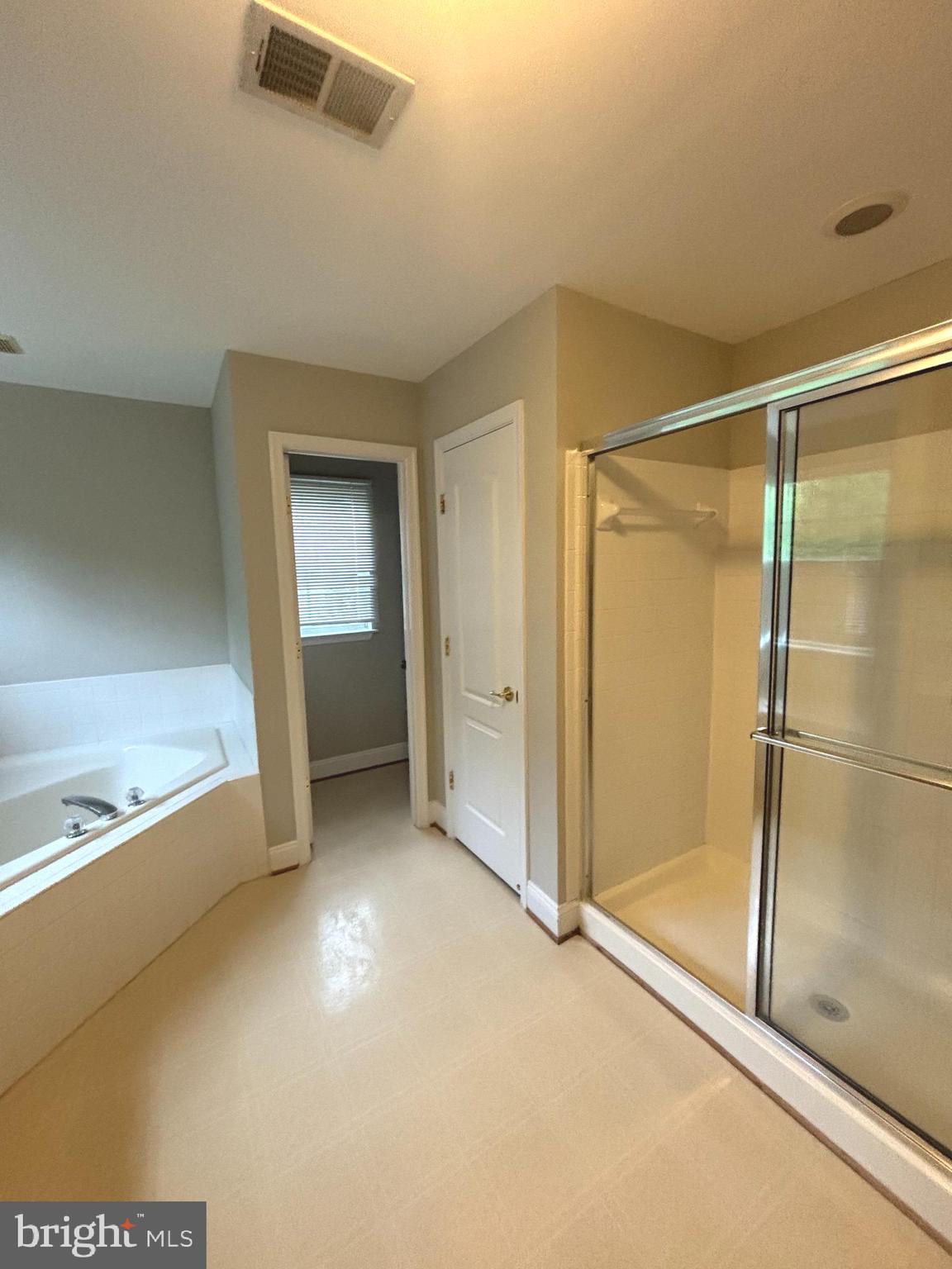 FOX HOLLOW - Residential