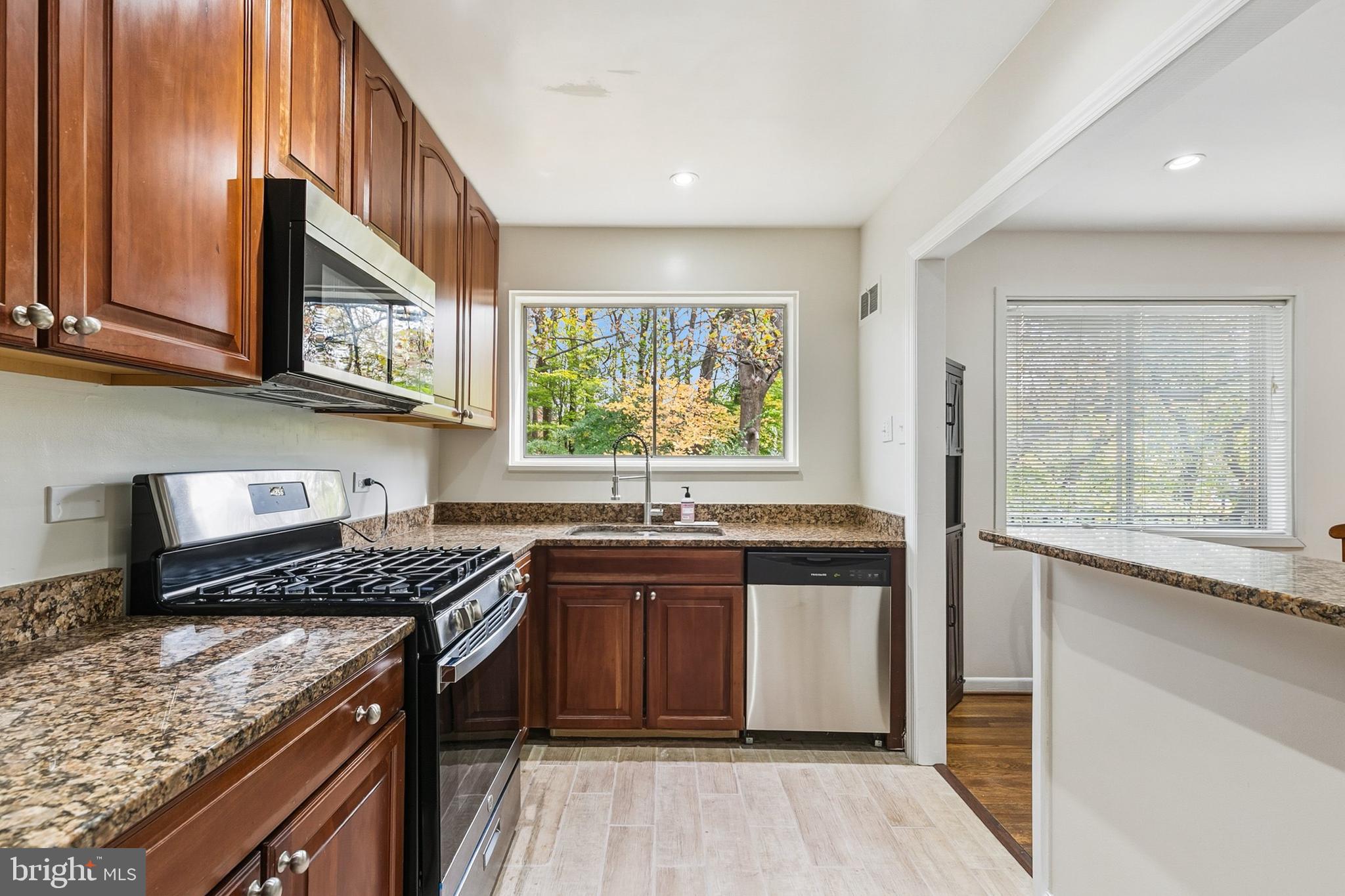 PARKSIDE CONDOMINIUMS - Residential