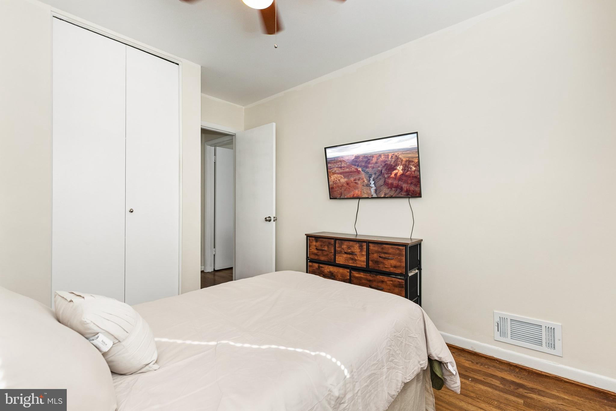 PARKSIDE CONDOMINIUMS - Residential