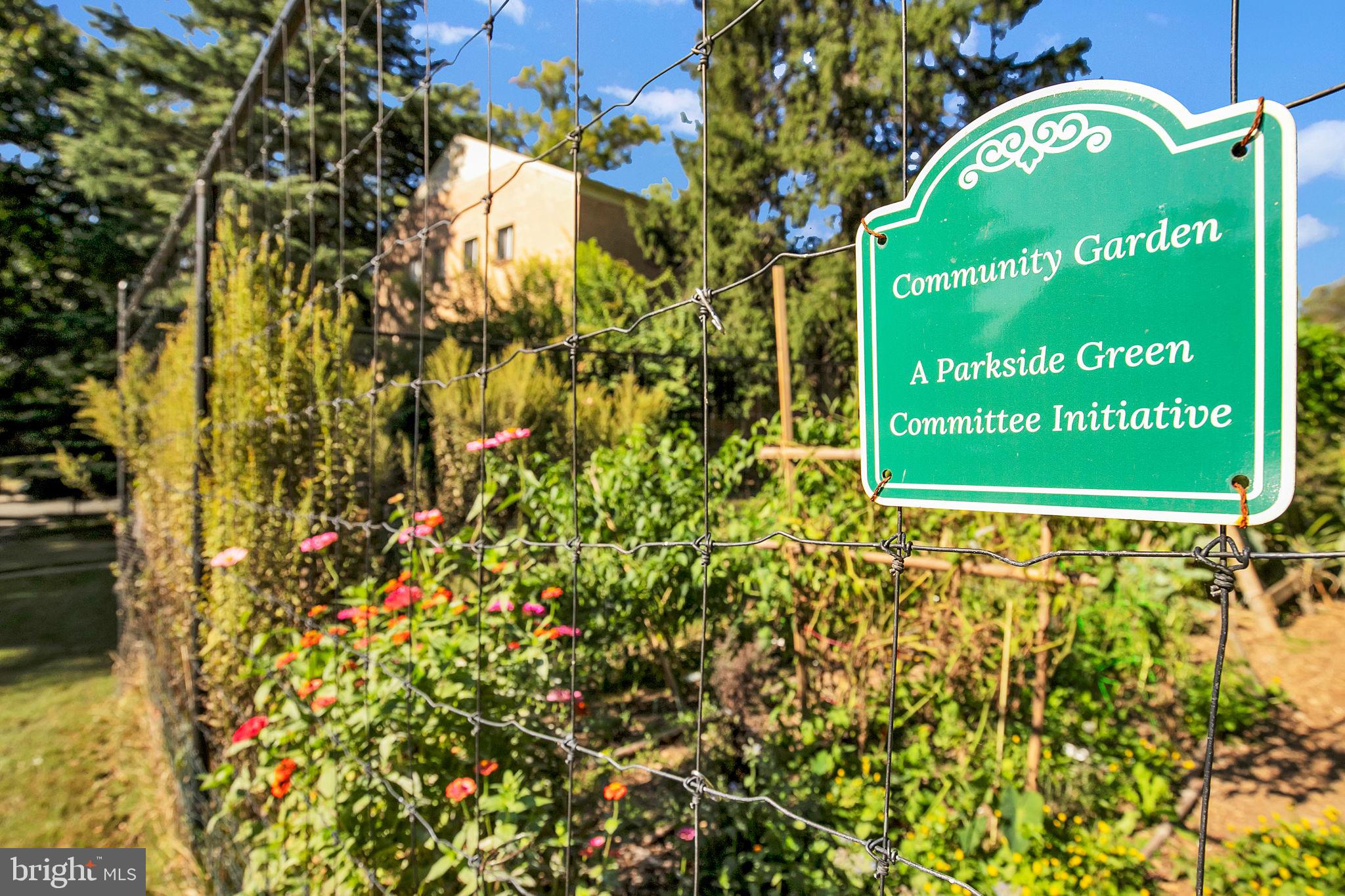 PARKSIDE CONDOMINIUMS - Residential