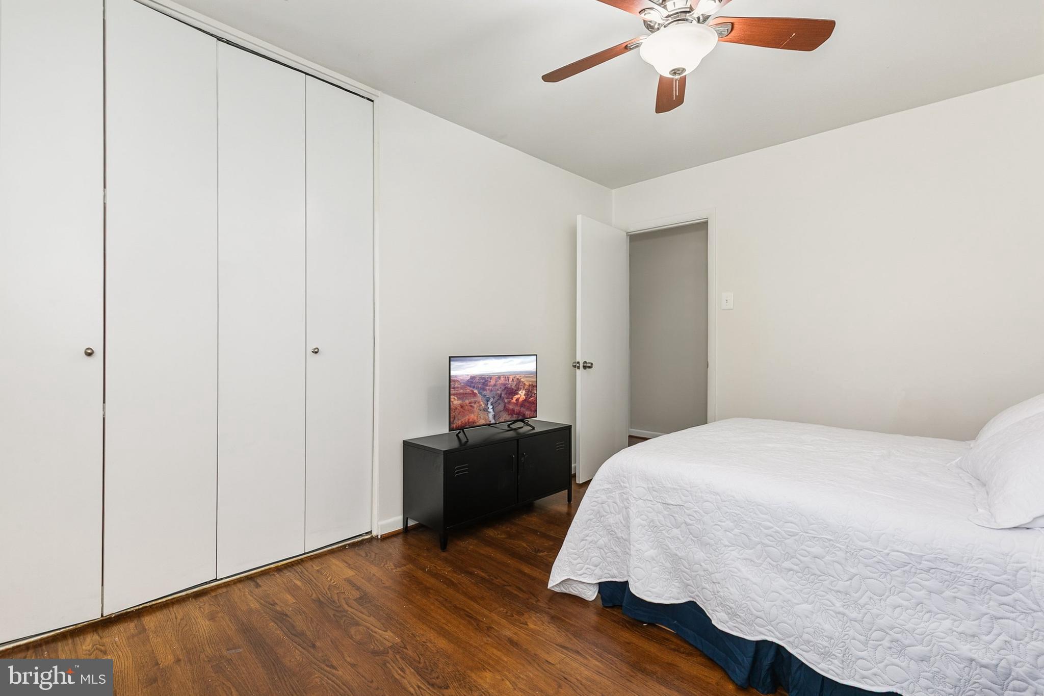 PARKSIDE CONDOMINIUMS - Residential