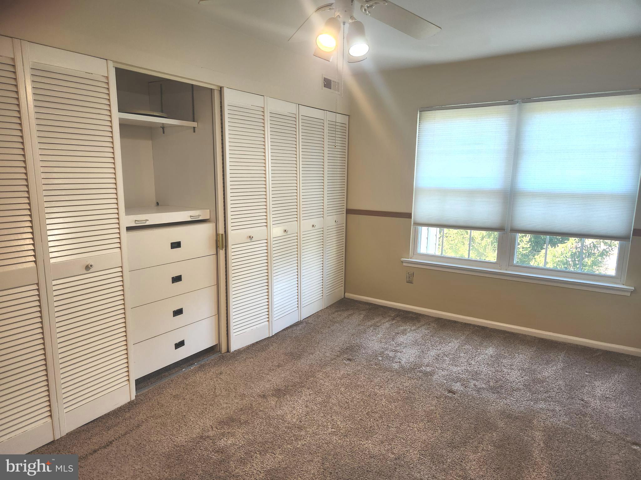 VILLAGE SHIRES - Residential Lease