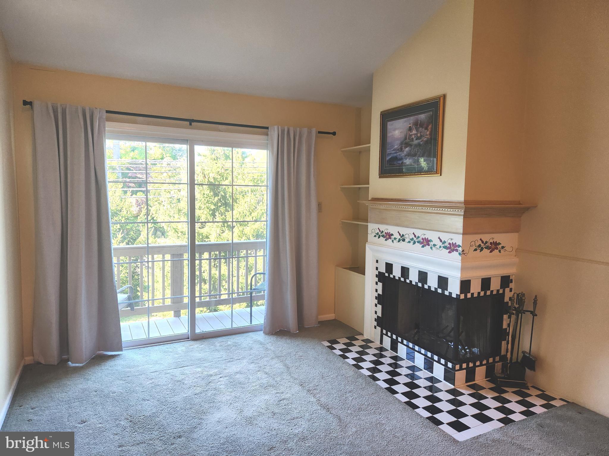 VILLAGE SHIRES - Residential Lease