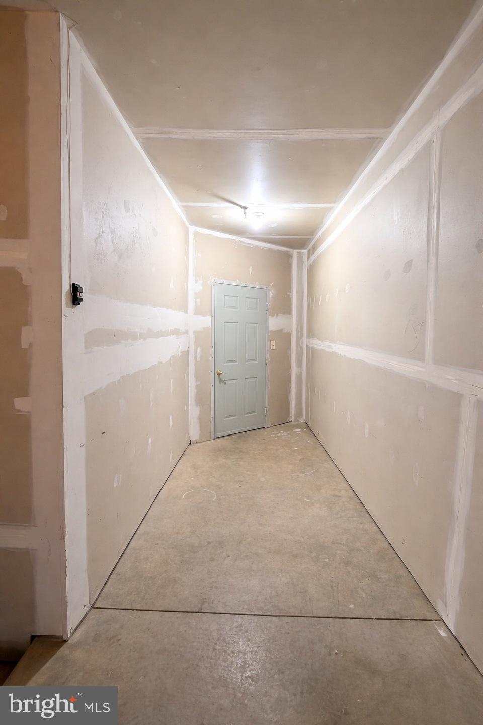 WESTBROOK COURT - Residential