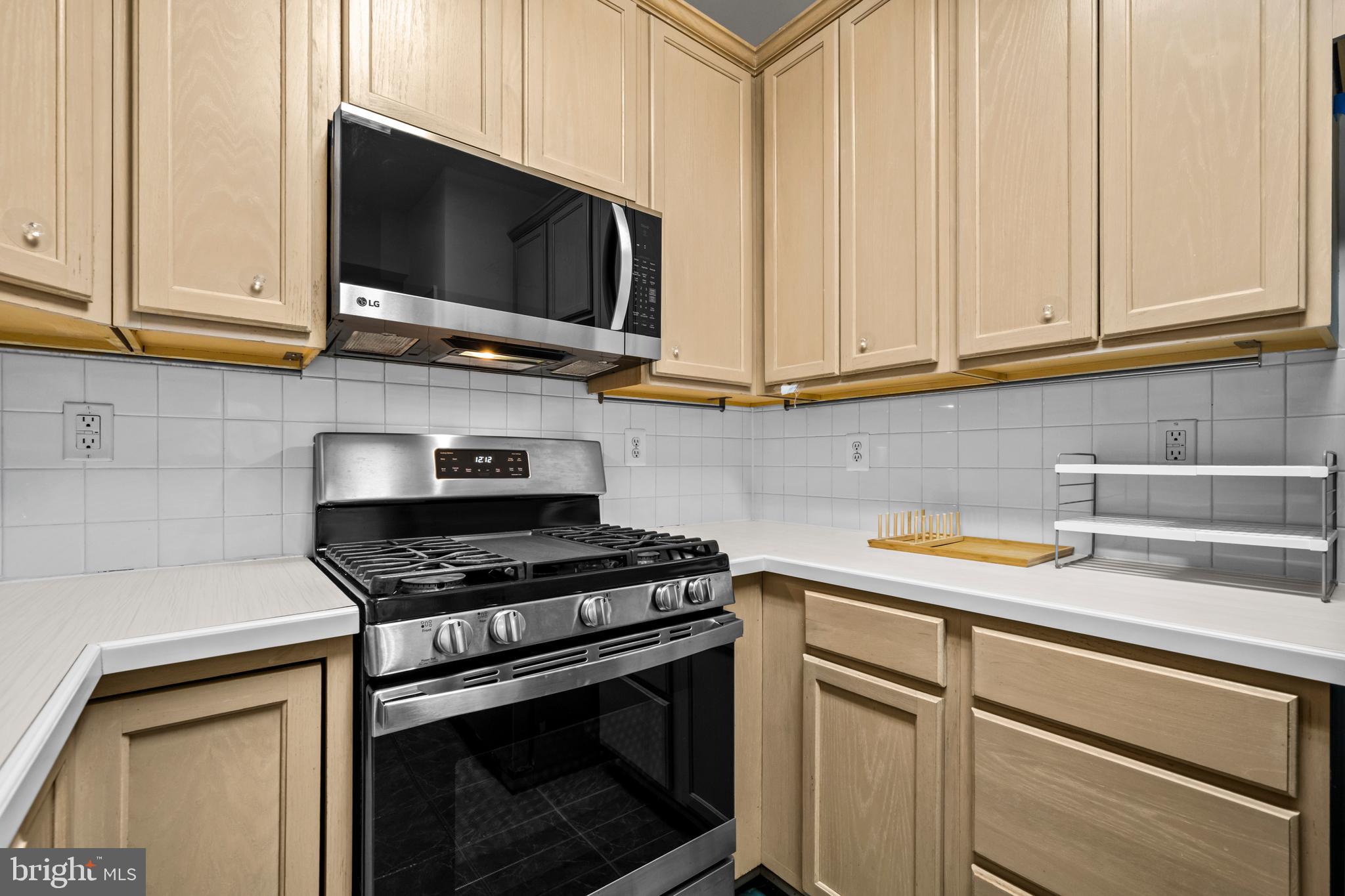 WESTBROOK COURT - Residential