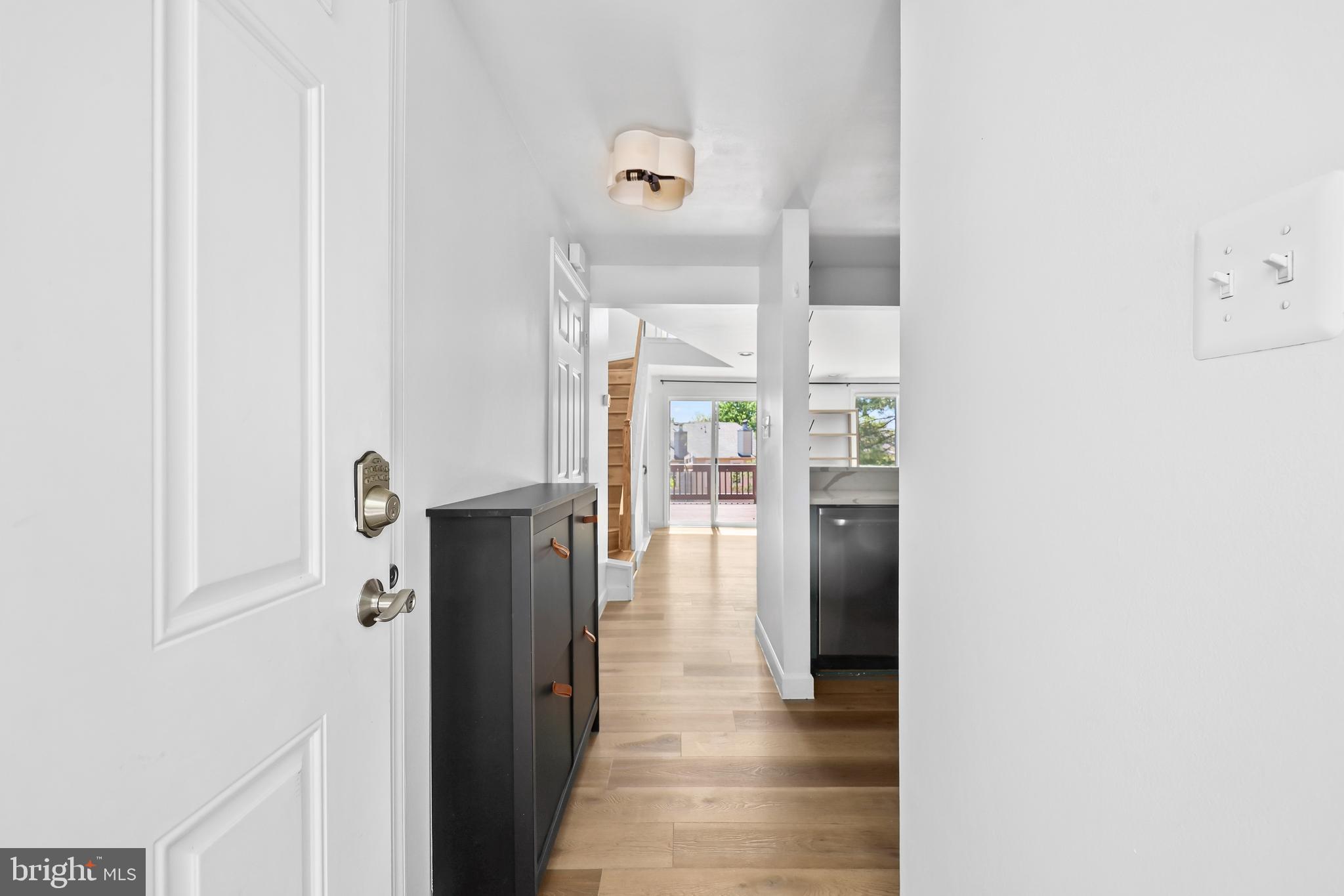 7264 LIVERPOOL COURT