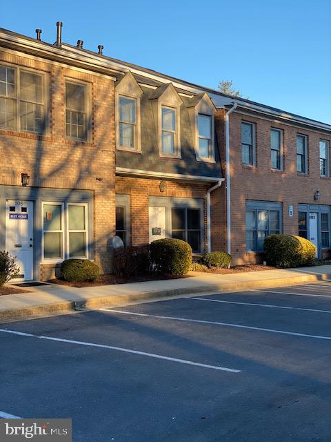 PRINCETON EXECUTIVE SQUARE - Commercial Sale