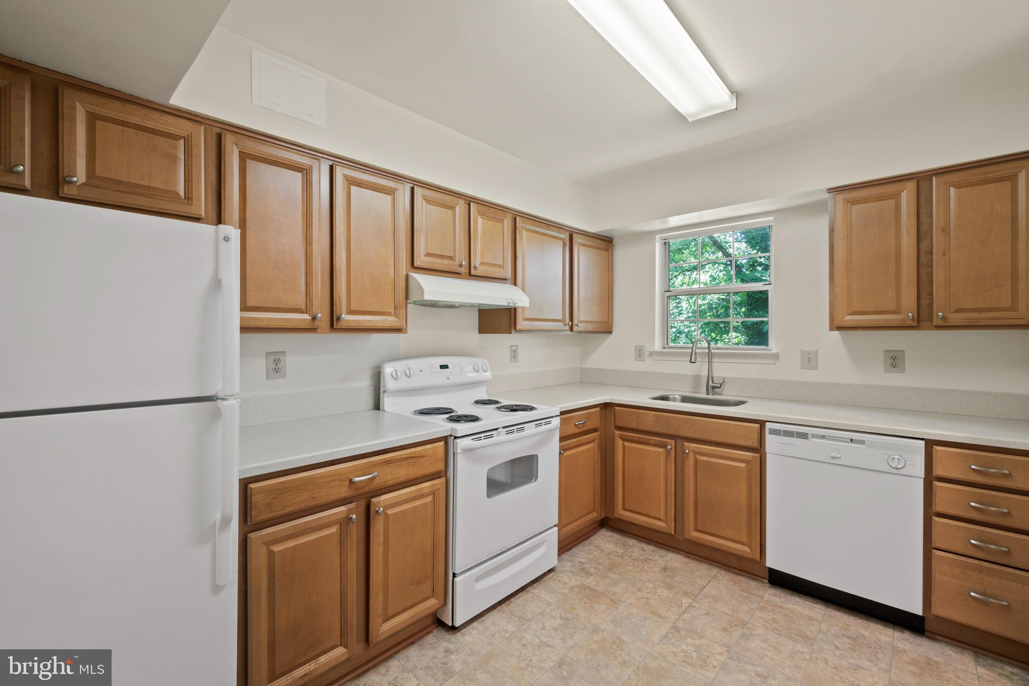 ROLLINGWOOD - Residential Lease