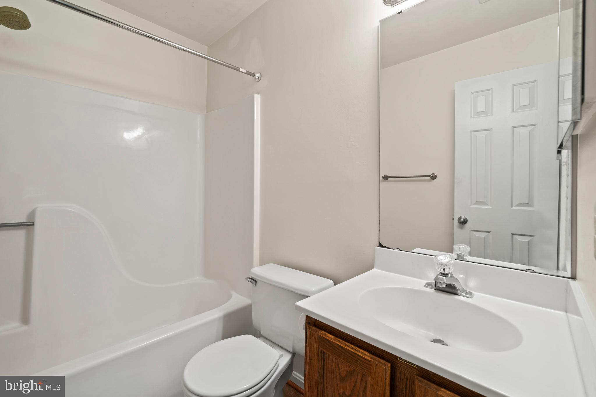 ROLLINGWOOD - Residential Lease