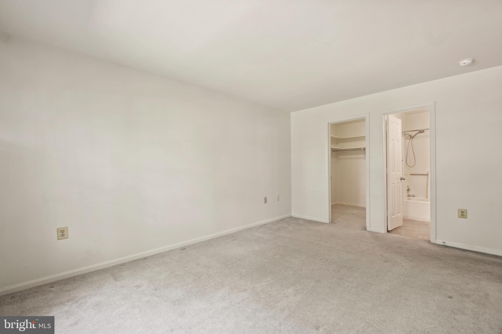 ROLLINGWOOD - Residential Lease