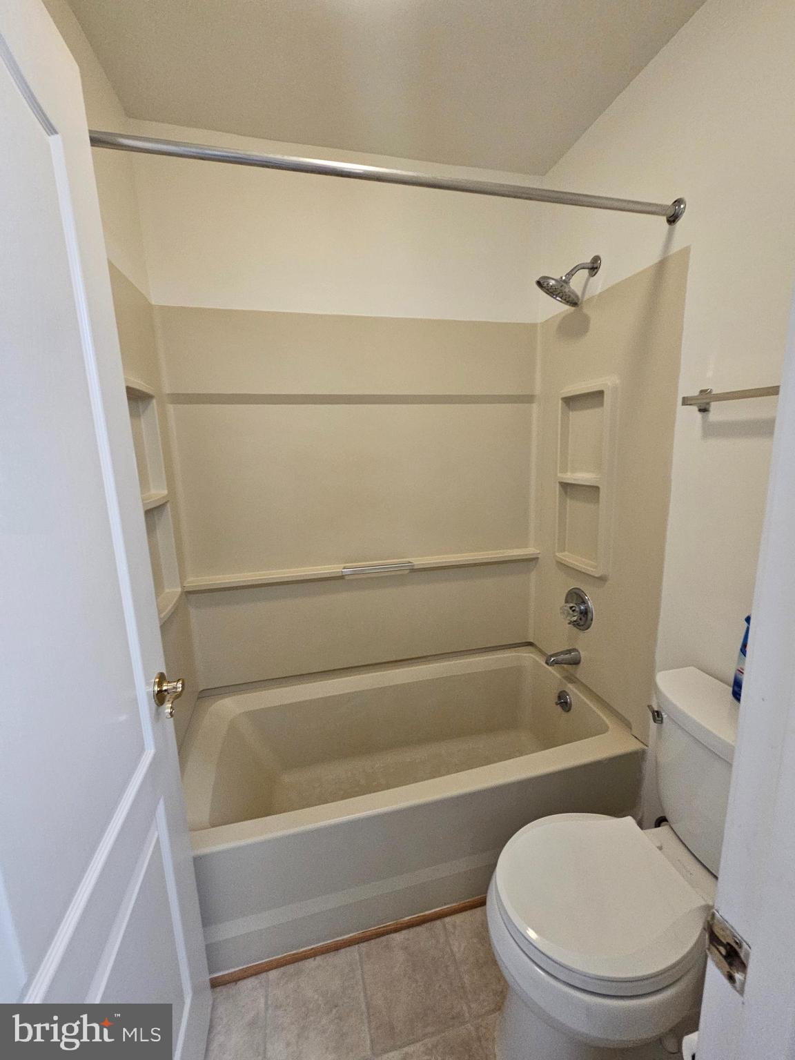 MONTGOMERY RUN - Residential