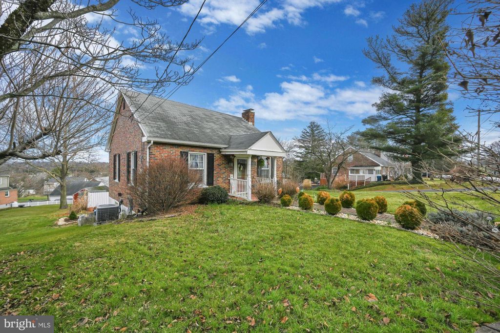 Photo of 3153 MARIETTA AVE, LANCASTER, PA 17601 (MLS # PALA2029472)