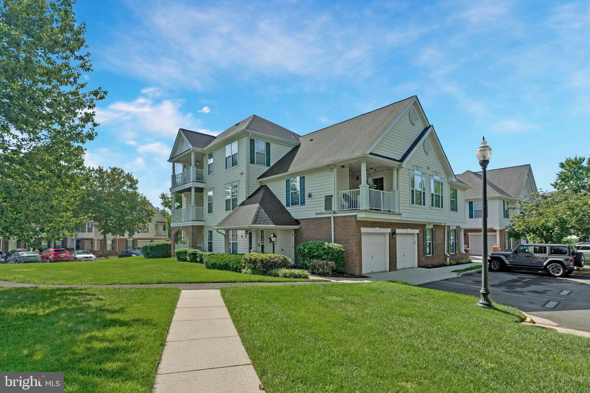 25230 POND VIEW SQUARE 301