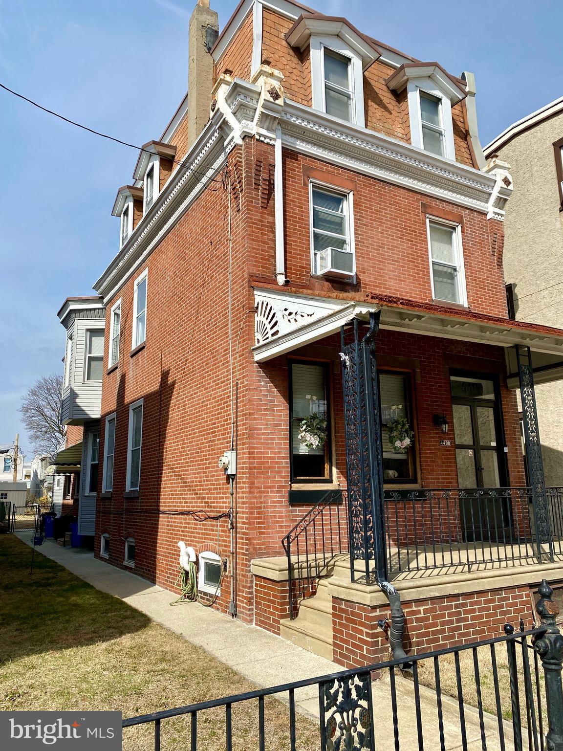 BRIDESBURG - Residential