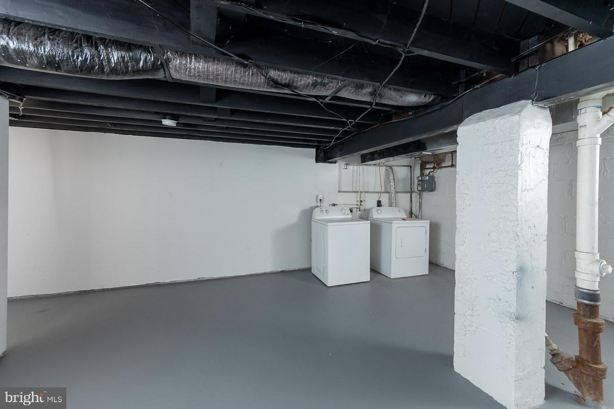 EAST ARLINGTON - Residential