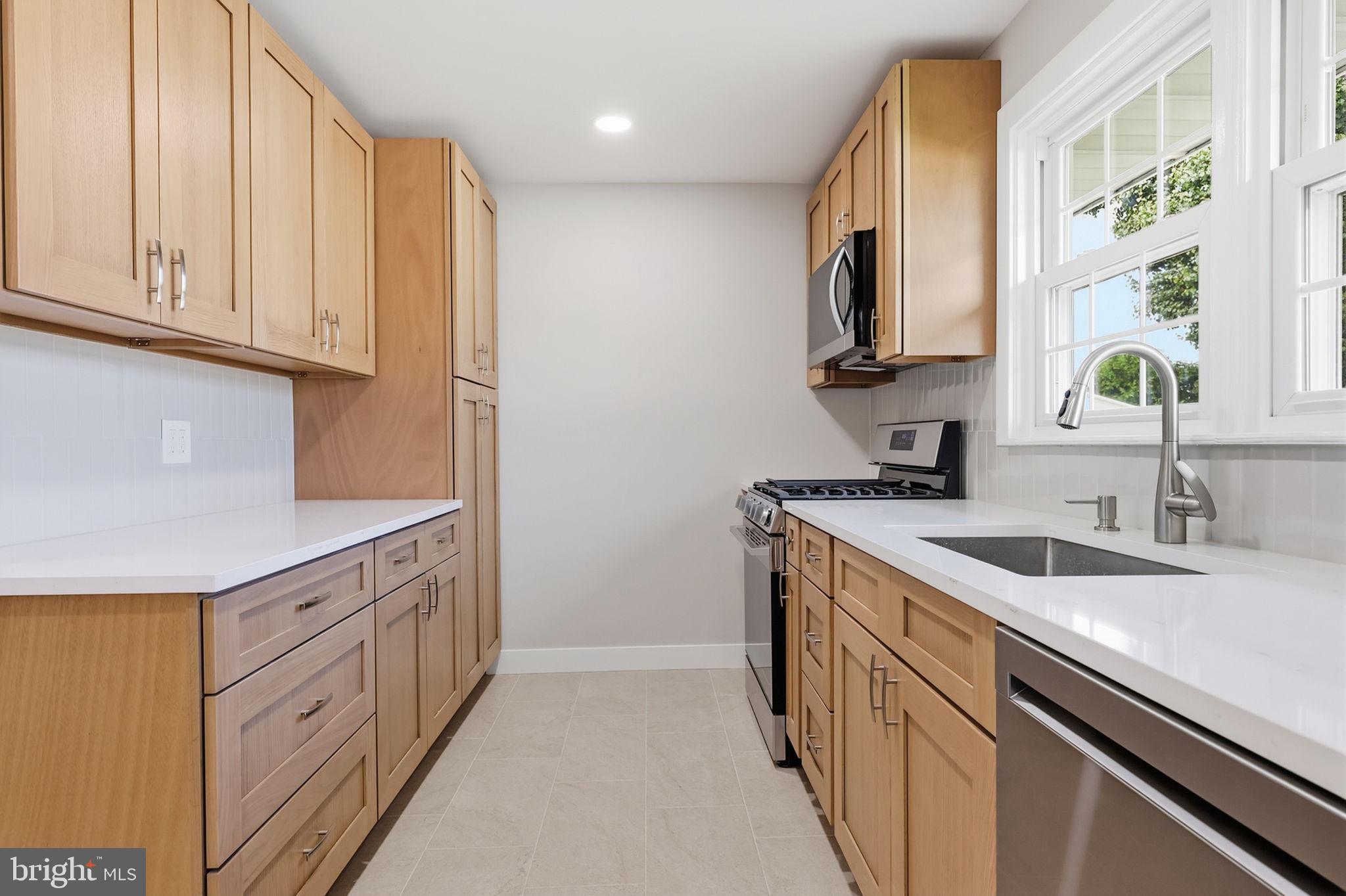 45 E 5TH STREET