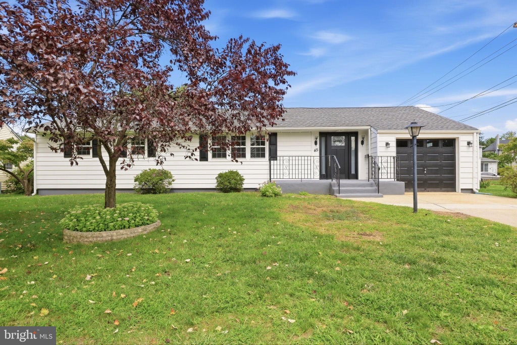 Photo of 45 E 5th Street, FLORENCE, NJ 08518 (MLS # NJBL2121154)