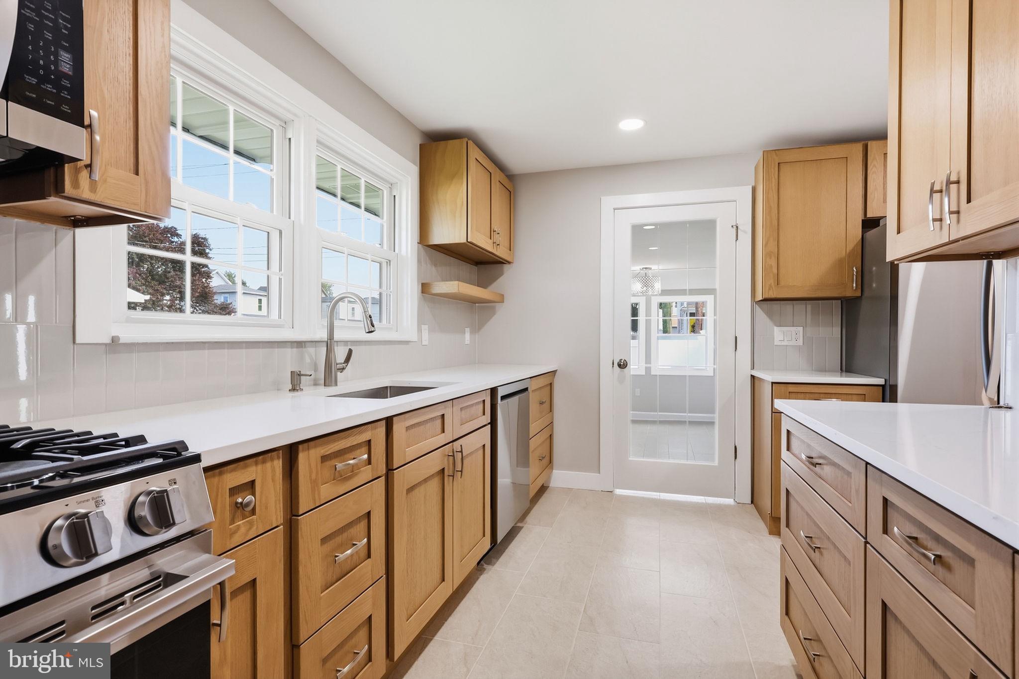 45 E 5TH STREET
