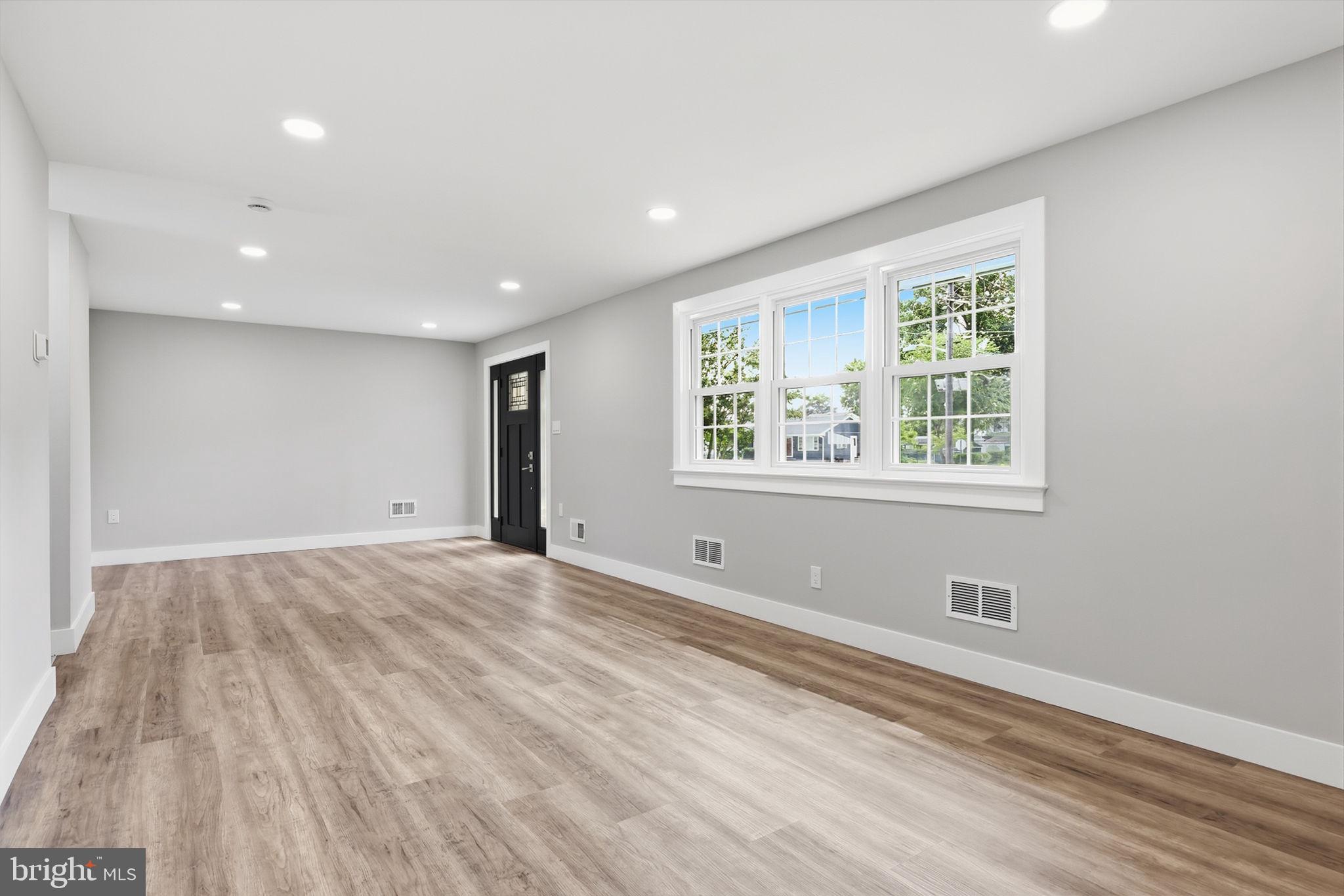 45 E 5TH STREET
