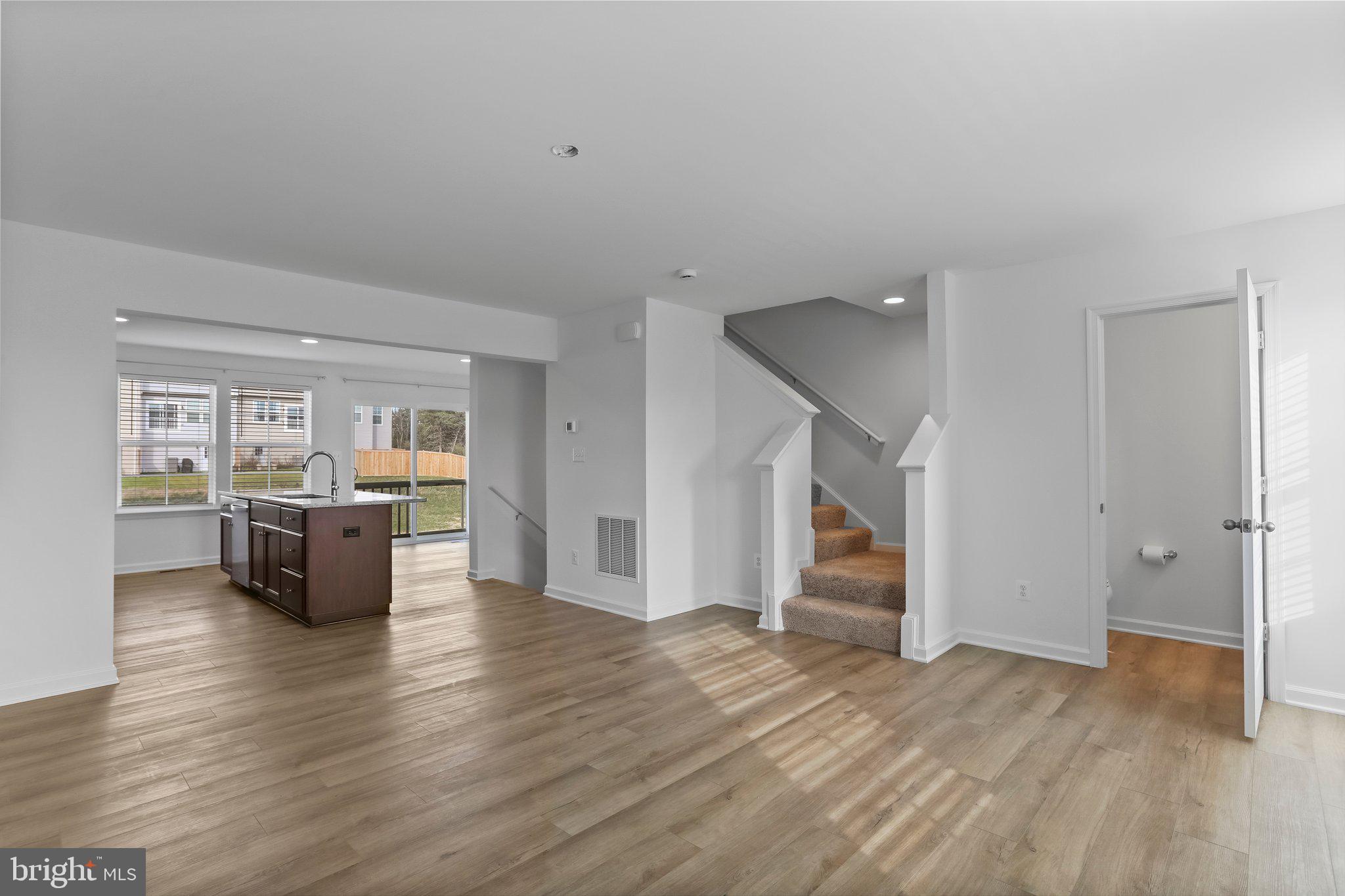 MCCAULEY CROSSING - Residential