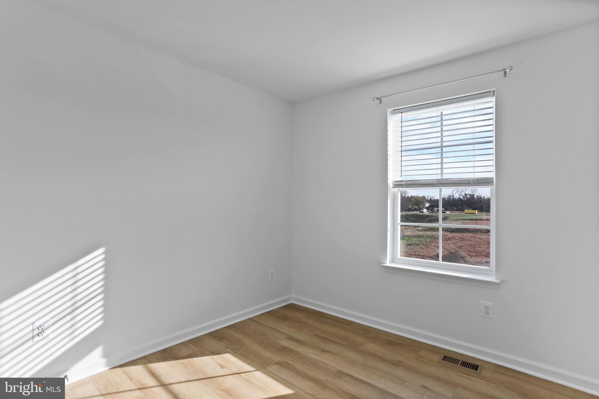 MCCAULEY CROSSING - Residential