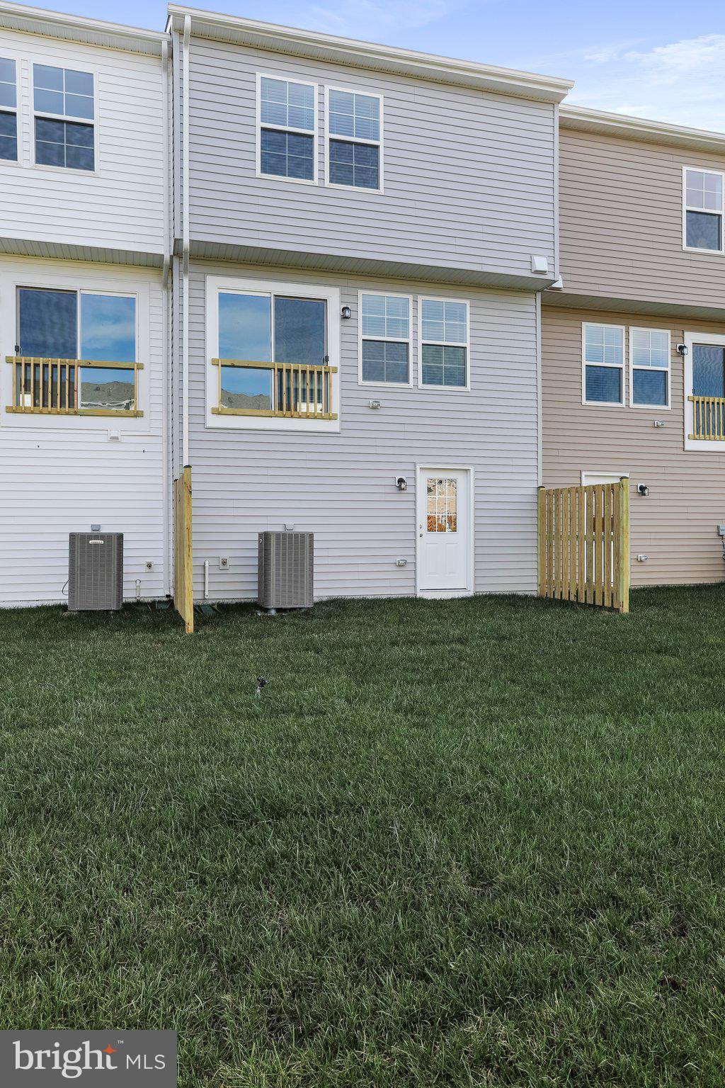 MCCAULEY CROSSING - Residential