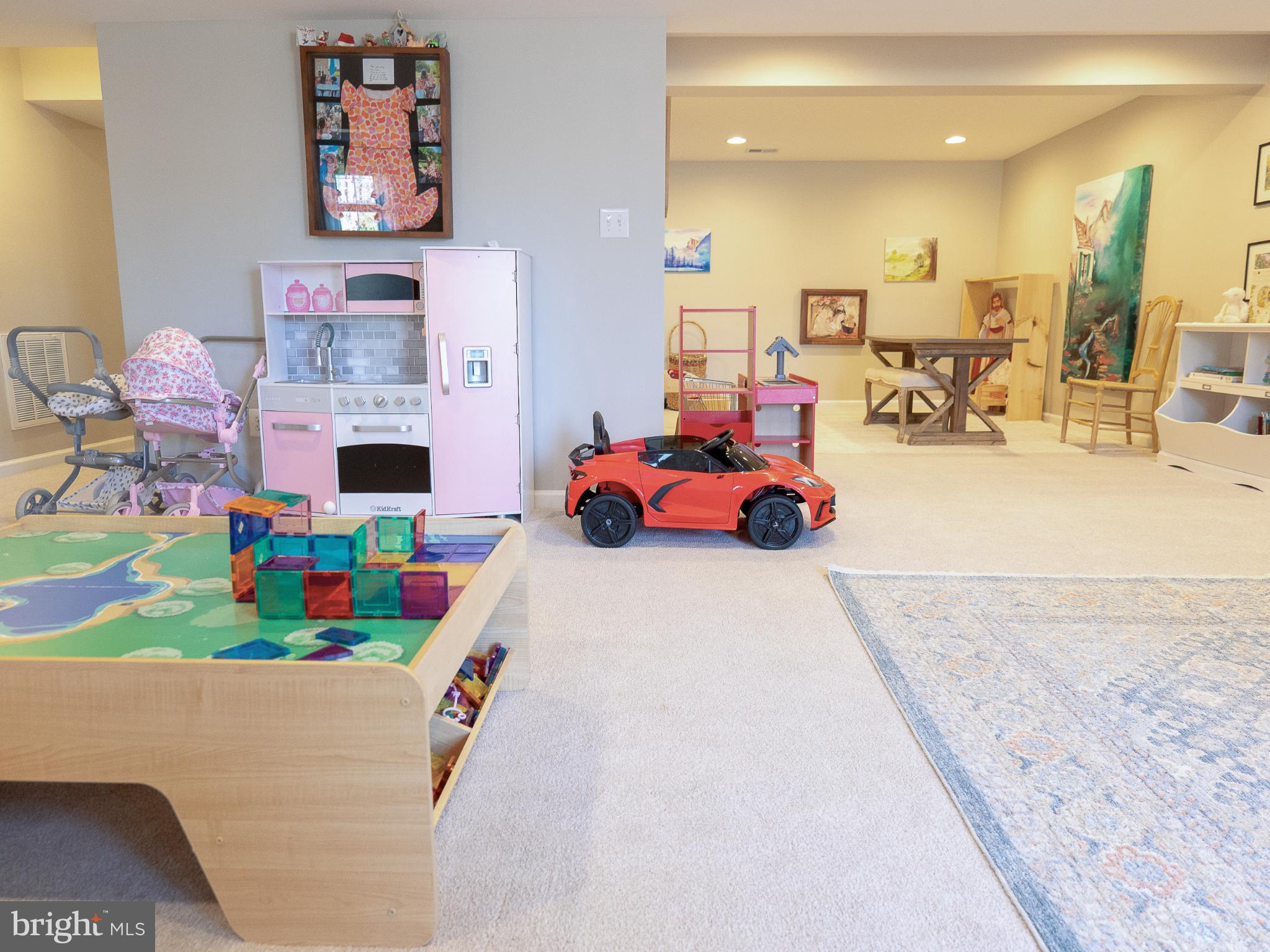 BROOKSIDE - Residential