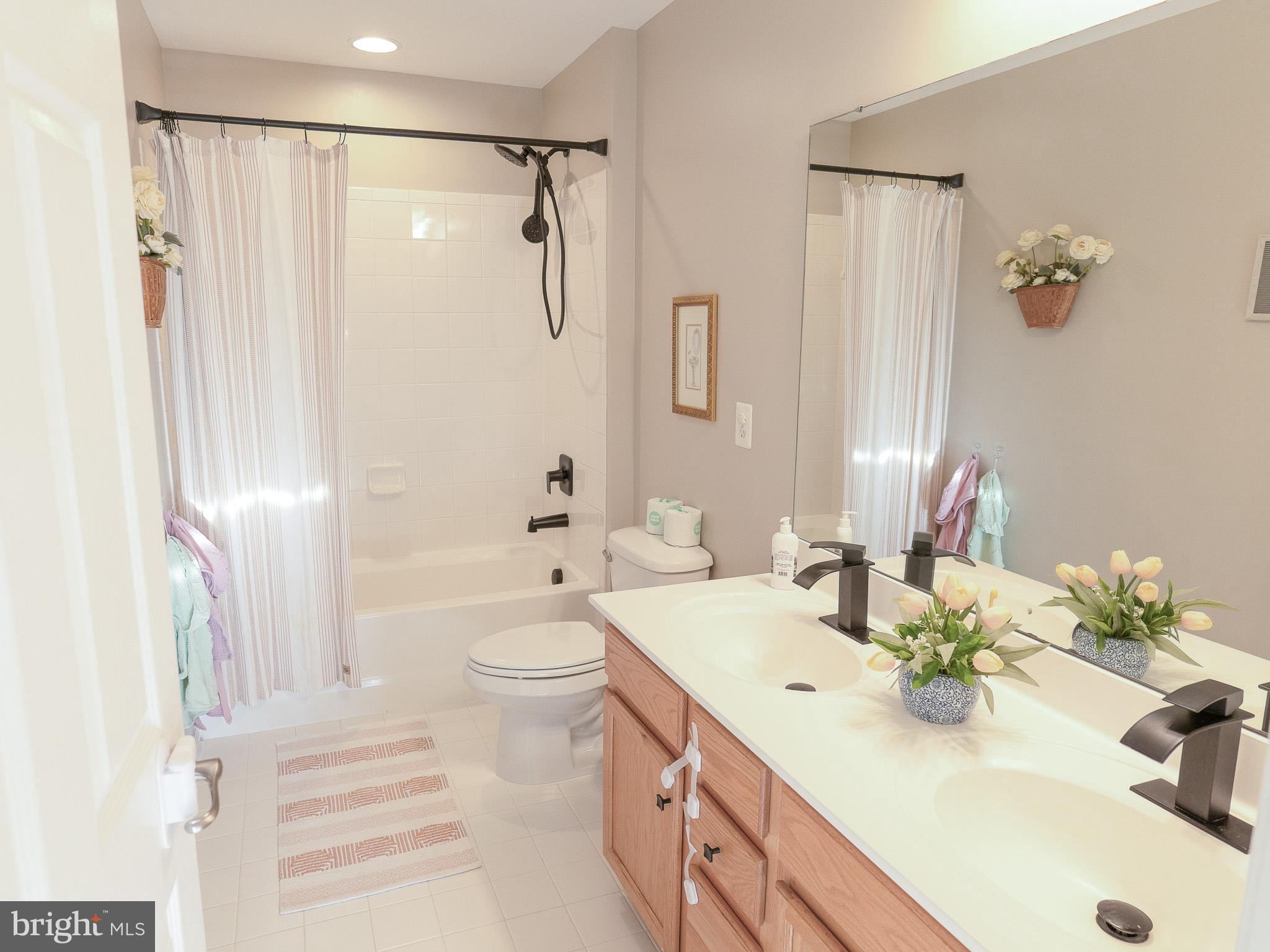 BROOKSIDE - Residential