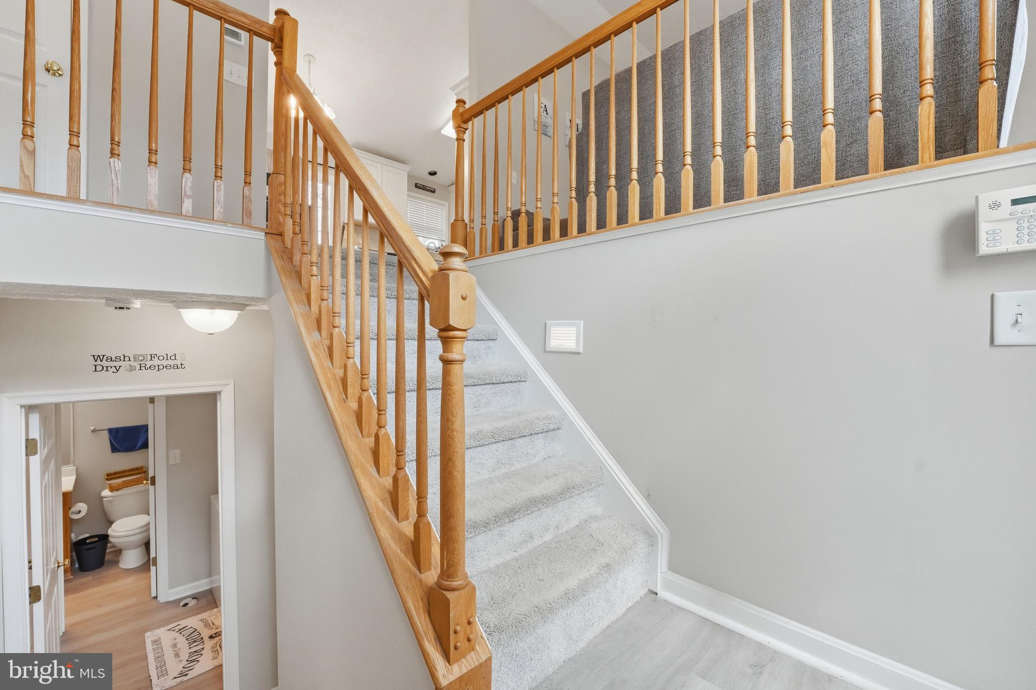 LAKE LAND - Residential