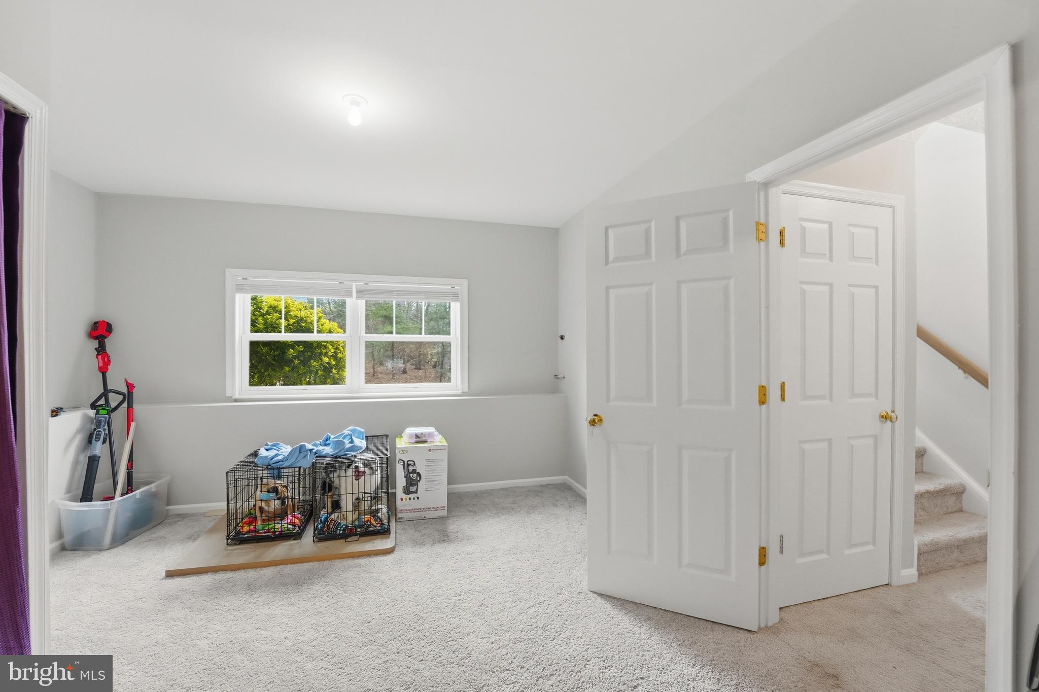 LAKE LAND - Residential