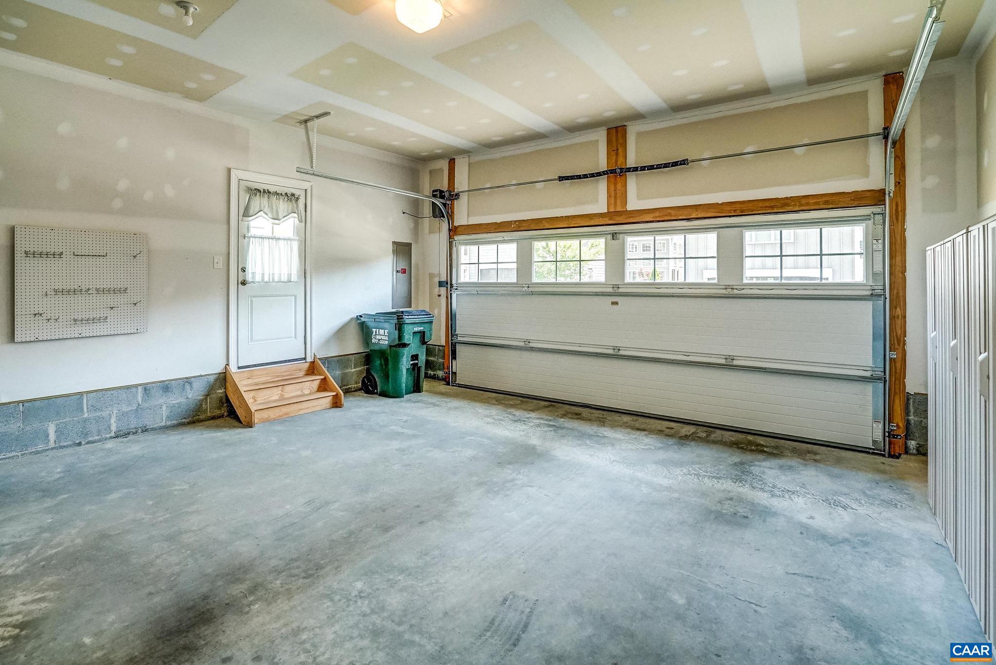 OLD TRAIL - Residential