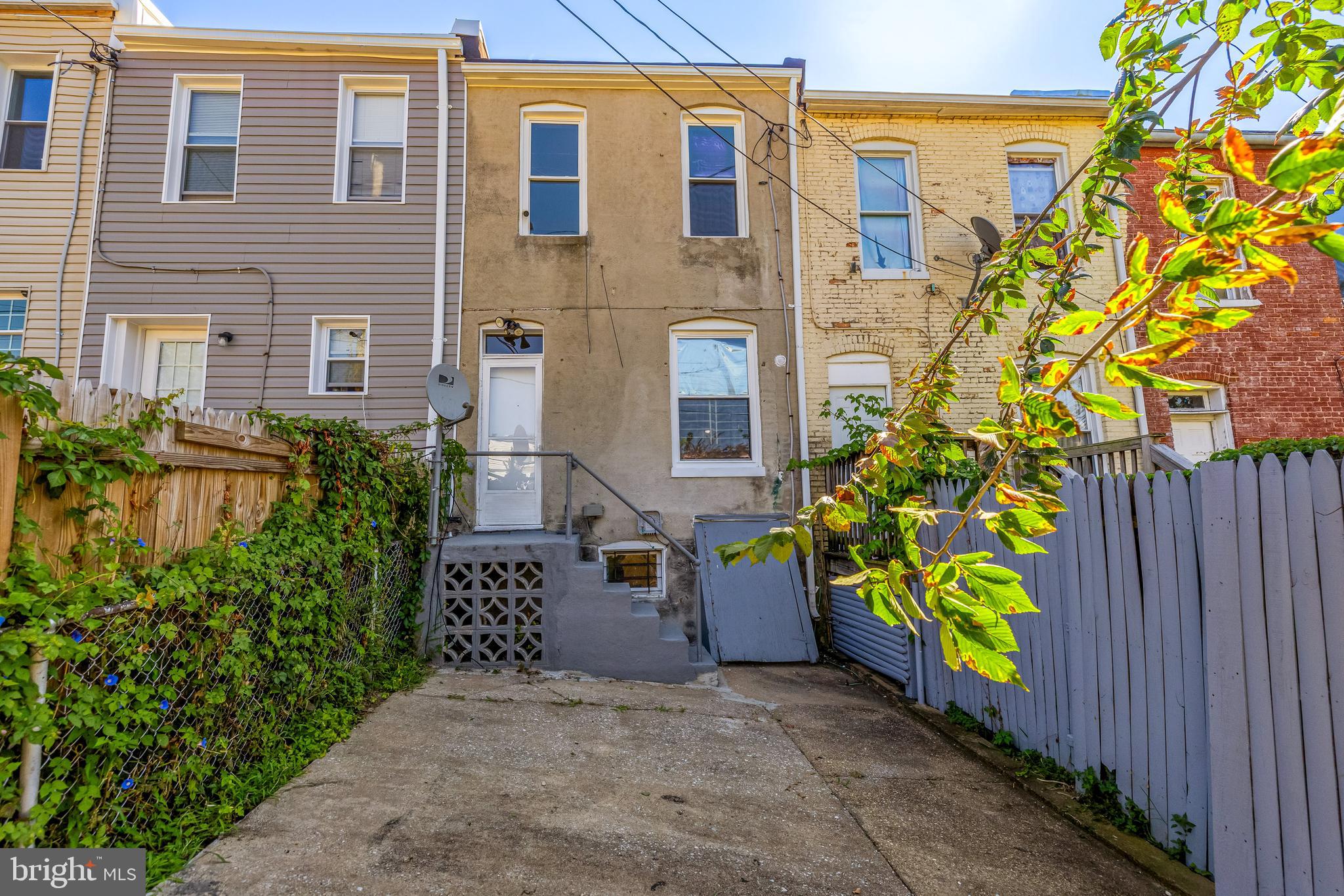 EDGEWOOD - Residential