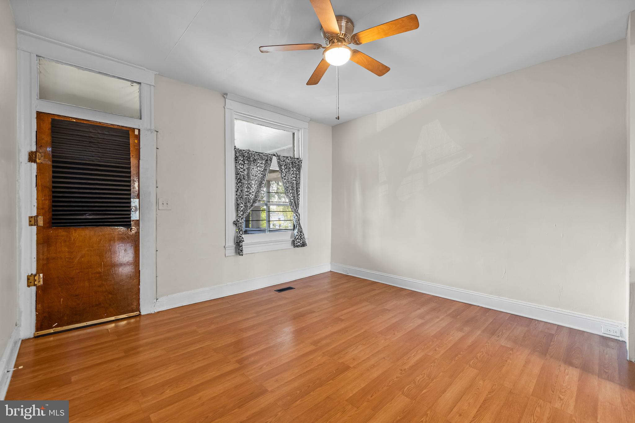 EDGEWOOD - Residential